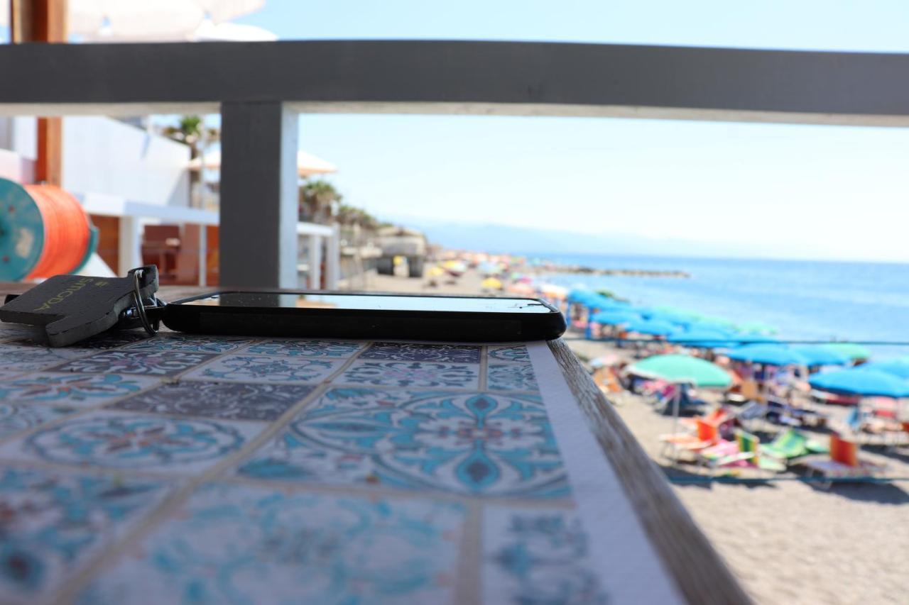 Terrazza Lungomare Villa Caronia Marina Eksteriør billede